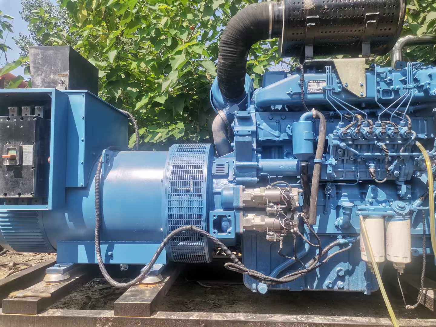 故城详细说明降低 800kW 柴油发电机输出电流波动的方法
